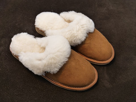 lammfell-pantoffeln-619acz-1.jpg